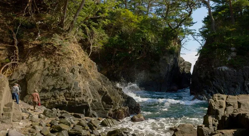 Cape Kamiwarizaki destination
