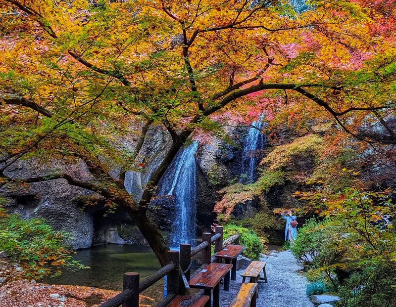 Tsukimachi Waterfall destination